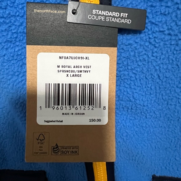 NWT- The North Face- Men’s royal arch vest. Size XL - Picture 6 of 10